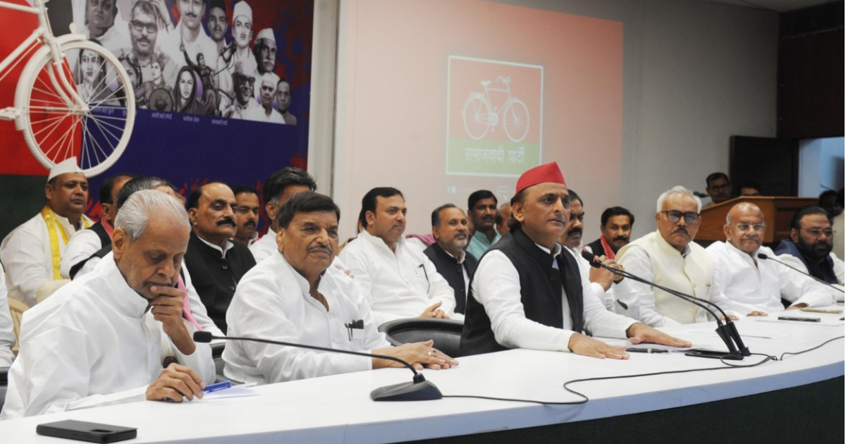 अखिलेश यादव का दावा 2027 में बनेगी सपा सरकार महिलाओं को हर साल ₹40 हजार पेंशन का ऐलान