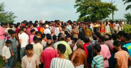 सारण में युवक की गला रेतकर हत्या, दुबवलिया चंवर इलाके में शव मिलने से सनसनी